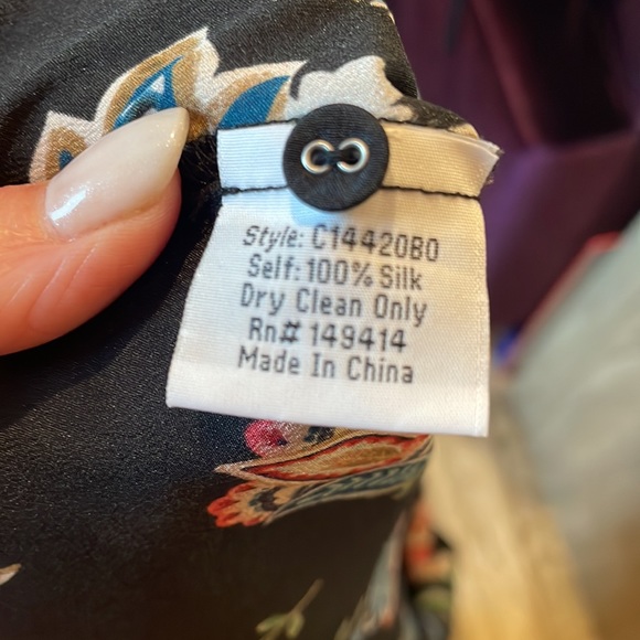 Johnny Was silk blouse - Picture 7 of 7